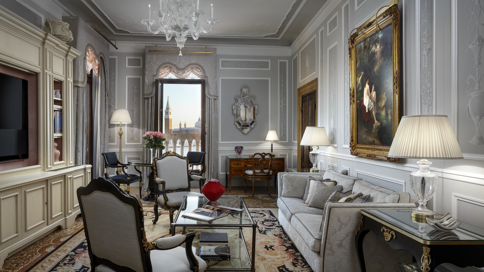 The Signature Suites