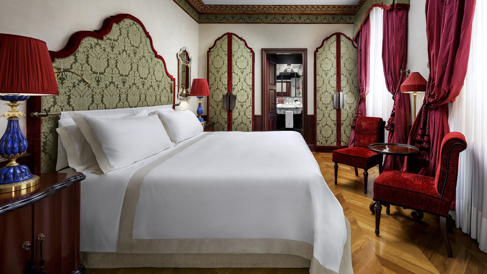 Lagoon View Suite