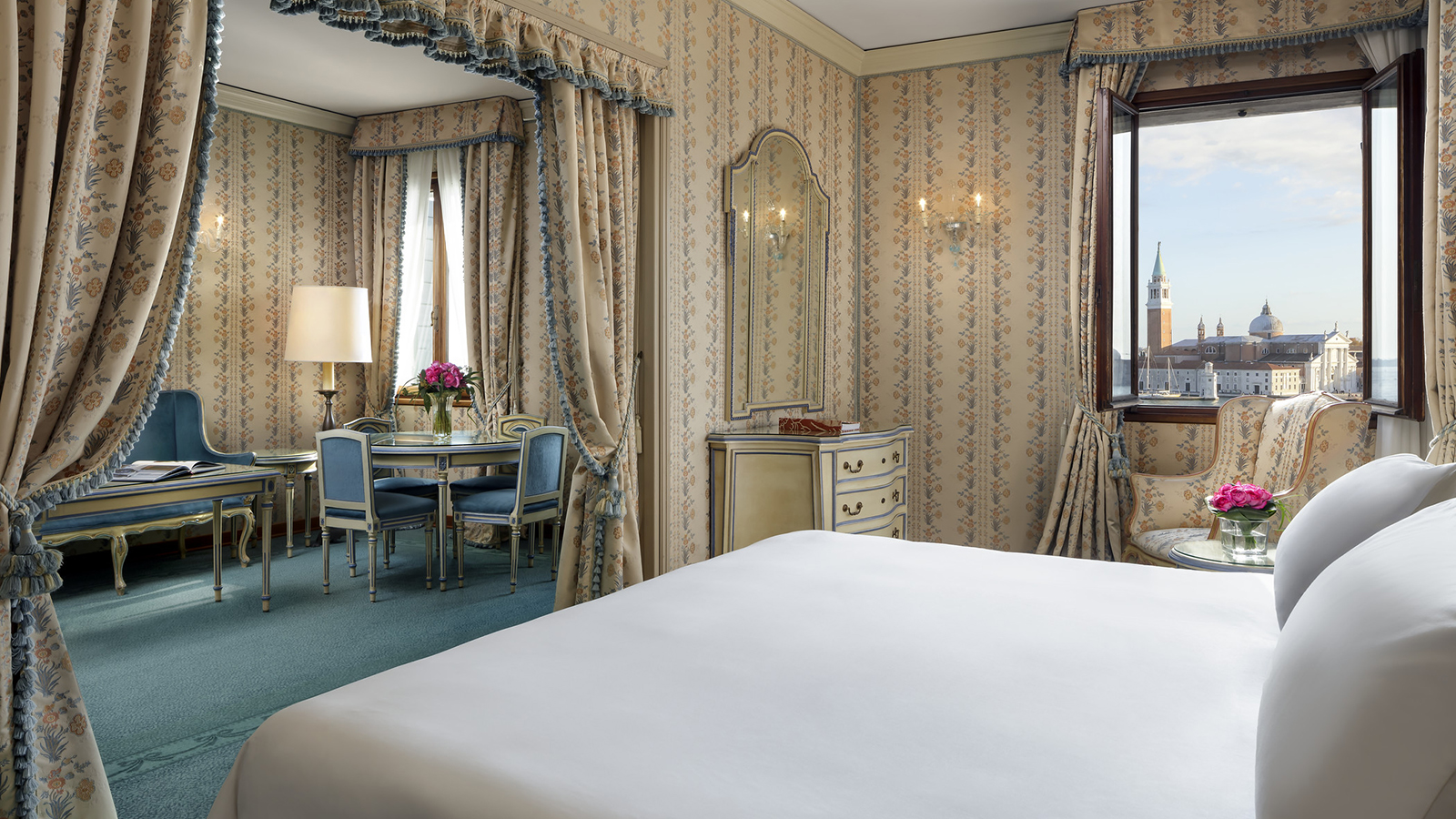 Junior Suite Lagoon View